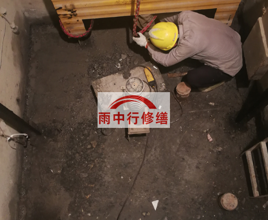 西藏电梯井漏水抗渗防霉堵漏材料的施工方法